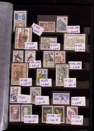 Collection timbres Andorre complète de 1944 à 1991,