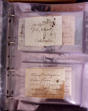 1625-1860 +370 lettres accumulées en 4 classeurs,