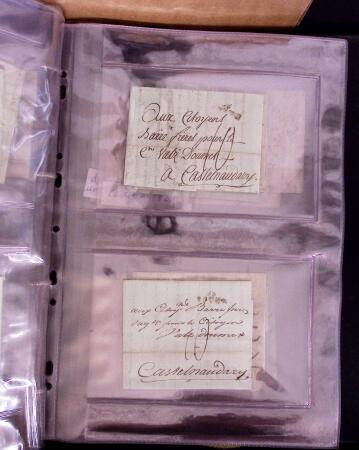 1625-1860 +370 lettres accumulées en 4 classeurs,