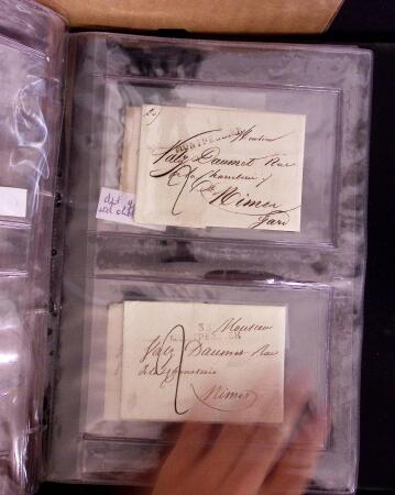 1625-1860 +370 lettres accumulées en 4 classeurs,