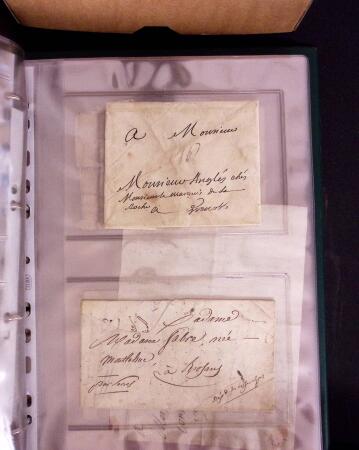1625-1860 +370 lettres accumulées en 4 classeurs,