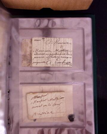 1625-1860 +370 lettres accumulées en 4 classeurs,
