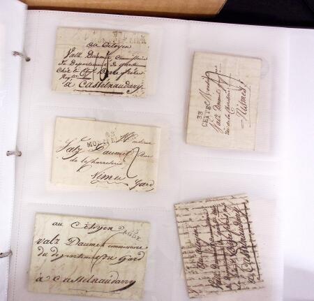 1625-1860 +370 lettres accumulées en 4 classeurs,