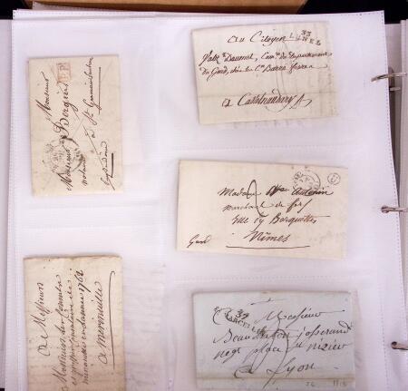 1625-1860 +370 lettres accumulées en 4 classeurs,