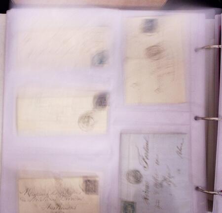 1625-1860 +370 lettres accumulées en 4 classeurs,