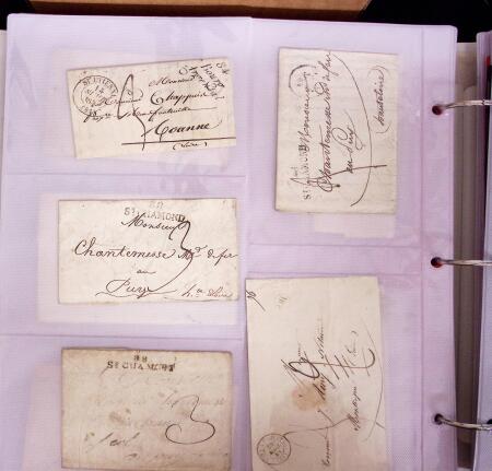 1625-1860 +370 lettres accumulées en 4 classeurs,