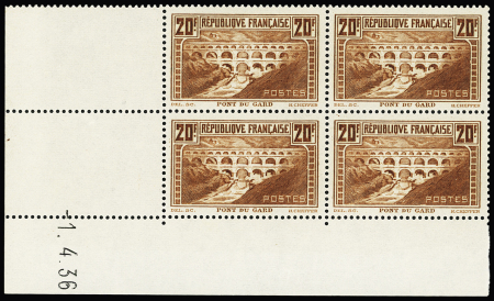 1930 N°262 20f Pont du Gard, lot de 46 timbres neufs ** dont 10 coins datés (à noter erreurs de date 26.11.1931 et 16.09.1937, et n°262b), TB