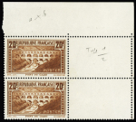 1930 N°262 20f Pont du Gard, lot de 46 timbres neufs ** dont 10 coins datés (à noter erreurs de date 26.11.1931 et 16.09.1937, et n°262b), TB