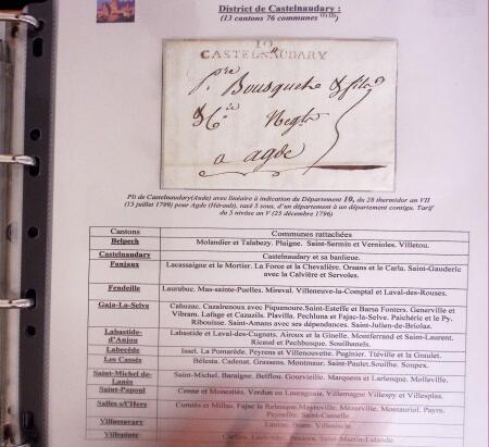 1746-1900, Collection d'exposition LA POSTE DANS L'AUDE en 80 pages avec une belle panoplie de PP à numéro, cursives rouges, T22, doubles cursives, PC du GC de Ginestas