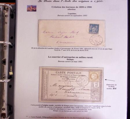 1746-1900, Collection d'exposition LA POSTE DANS L'AUDE en 80 pages avec une belle panoplie de PP à numéro, cursives rouges, T22, doubles cursives, PC du GC de Ginestas