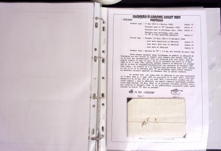 1800-1830, Collection de 70 lettres avec marques d'arrivée sur pages d'albums, dont Aix en Provence, Angers, Bastia, Lyon, Marseille avec déboursé, Macon, Nantes, Narbonne, Limoux, Nimes dont déboursé manuscrit, Per