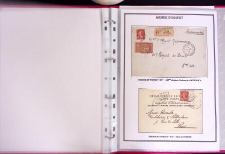 1915-1927, ARMEES d'ORIENT Collection de 27 lettres sur pages d'album avec càd Trésor et Poste, des recommandés, griffe "ARMEES ALLIEES EN ORIENT / POSTE AERIENNE", griffe "POSTES SERBES" sur 5c Semeuse vert sur bande