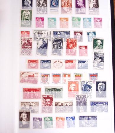 1900-2011 collection en neufs avec des feuilles entières