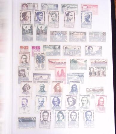 1900-2011 collection en neufs avec des feuilles entières