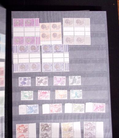 1900-2011 collection en neufs avec des feuilles entières
