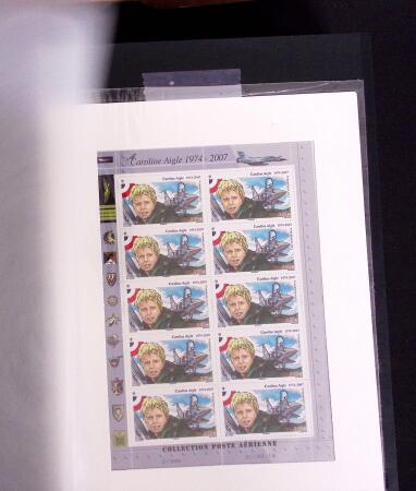 1927-2016, 2 Albums de poste aérienne, avec de bonnes valeurs en quantités multiples, obl. et neuf , n°1/2, 6c, 14, 15, PA militaire, dont lettres, partie moderne en bloc + 1 album du monde avec Colonie Françaises,