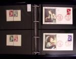 1918-1974, 2 classeurs de Croix-Rouge commençant par quelques lettres avec n°146 et 147 continuant avec les carnets mais surtout des essais de couleurs, des épreuves d'artistes en général signés, des épreuves de l