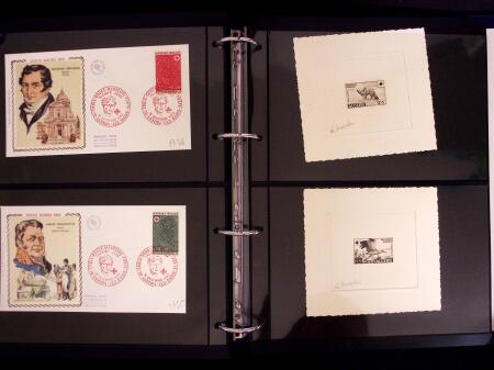 1918-1974, 2 classeurs de Croix-Rouge commençant par quelques lettres avec n°146 et 147 continuant avec les carnets mais surtout des essais de couleurs, des épreuves d'artistes en général signés, des épreuves de l