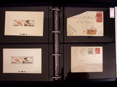 1918-1974, 2 classeurs de Croix-Rouge commençant par quelques lettres avec n°146 et 147 continuant avec les carnets mais surtout des essais de couleurs, des épreuves d'artistes en général signés, des épreuves de l