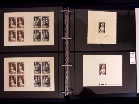 1918-1974, 2 classeurs de Croix-Rouge commençant par quelques lettres avec n°146 et 147 continuant avec les carnets mais surtout des essais de couleurs, des épreuves d'artistes en général signés, des épreuves de l