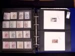 1918-1974, 2 classeurs de Croix-Rouge commençant par quelques lettres avec n°146 et 147 continuant avec les carnets mais surtout des essais de couleurs, des épreuves d'artistes en général signés, des épreuves de l