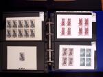 1918-1974, 2 classeurs de Croix-Rouge commençant par quelques lettres avec n°146 et 147 continuant avec les carnets mais surtout des essais de couleurs, des épreuves d'artistes en général signés, des épreuves de l