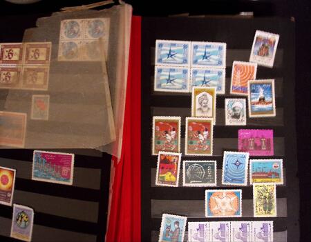 1840-2001 All-World collection in 7 albums incl. good sections of Switzerland, Vatican, Monaco. Algeria, Luxemburg, Spain, France, etc.