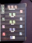 1930-2001, Collection de France en 6 albums, la majorité neuf sans trace de charnière, commençant par N°256 avec bdf**, N°263b se tenant à la normale, 269 **, 321**, 407 bande inter panneaux "Exposition Philatéliq