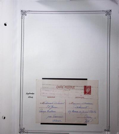 1893-1944, Collection de 58 entiers postaux du Maroc montés sur page, la plupart utilisés, dont cachet "retour à l'expéditeur" nov. 1942 cause débarquement allié, jolie section d'entiers Iris et Pétain avec surtax
