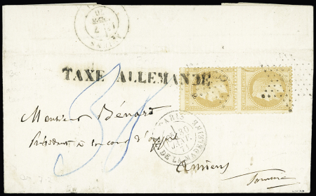 N°28 en paire OBL étoile 3 + CAD "Paris PL. de la Madeleine" (30 janv 71) sur lettre pour Amiens avec grande griffe noire de 62mm "taxe allemande" (1er jour d'utilisation de cette griffe à Amiens) + taxe 30 au crayon 