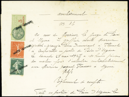 N°159 + 199 utilisés fiscalement sur un avertissement (19 mai 1927). Les timbres sont annulés par griffe noire "Ugine (Savoie)". Rare et TB
