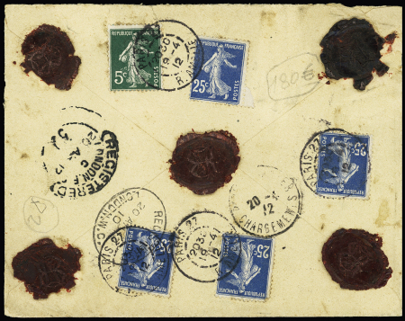 N°140, 8 pièces, OBL Paris 27 R. Amélie (1912) sur lettre chargée pour Londres avec étiquette orange dentelée "insured" (valeur déclarée) (VD 2693F50). TB