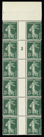 N°137, bloc de 12 timbres constitué de 2 bandes de