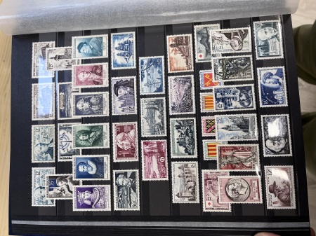 1908-2001, Collection de timbres neufs de France en
