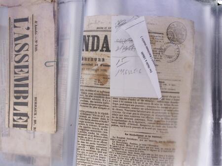 1828-1878, Collection sur la Taxation des imprimés sur +100 pages d'exposition, (la collection a été remaniée plusieurs fois et des pages changées), très bien expliquées, à