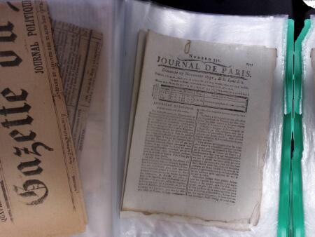 1828-1878, Collection sur la Taxation des imprimés sur +100 pages d'exposition, (la collection a été remaniée plusieurs fois et des pages changées), très bien expliquées, à