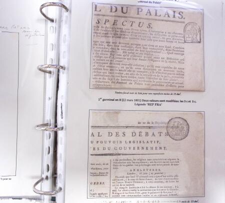 1828-1878, Collection sur la Taxation des imprimés sur +100 pages d'exposition, (la collection a été remaniée plusieurs fois et des pages changées), très bien expliquées, à