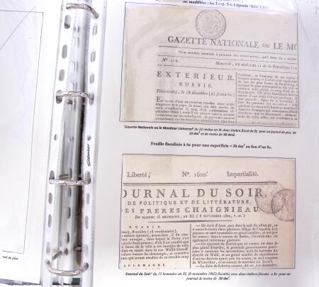 1828-1878, Collection sur la Taxation des imprimés sur +100 pages d'exposition, (la collection a été remaniée plusieurs fois et des pages changées), très bien expliquées, à