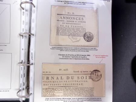 1828-1878, Collection sur la Taxation des imprimés sur +100 pages d'exposition, (la collection a été remaniée plusieurs fois et des pages changées), très bien expliquées, à