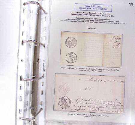 1828-1878, Collection sur la Taxation des imprimés sur +100 pages d'exposition, (la collection a été remaniée plusieurs fois et des pages changées), très bien expliquées, à