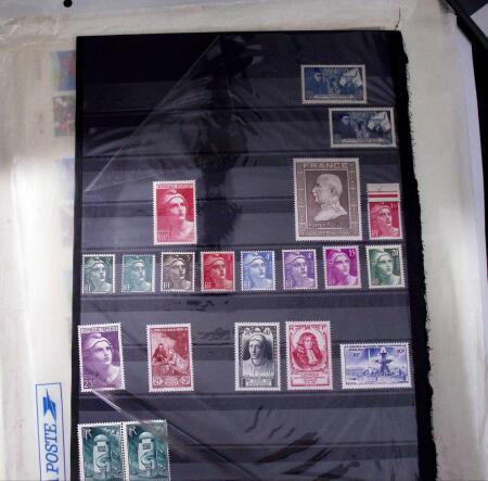 1900-1993, Ensemble de timbres neufs de France, concentré