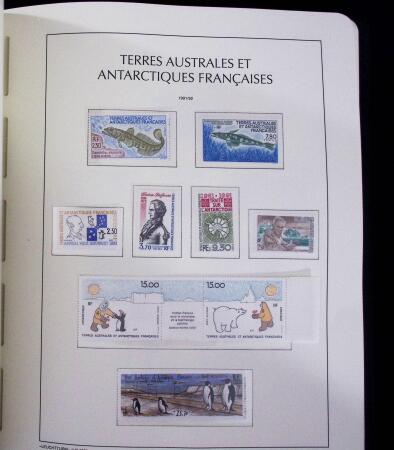 1948-2013, Collection de timbres neufs des TAAF apparemment