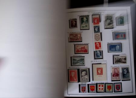 1939-2009, début de collection de timbres de France