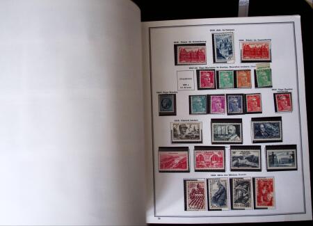 1939-2009, début de collection de timbres de France