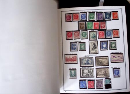 1939-2009, début de collection de timbres de France