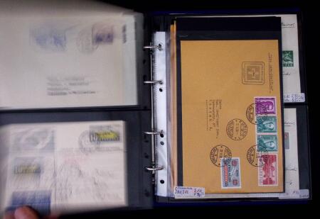 1910-75 Lot of over 85 airmail covers in one album,