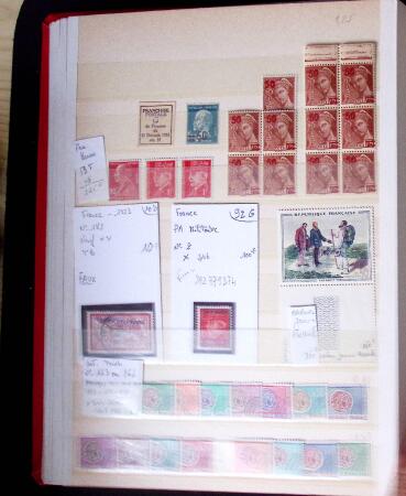 1855- 1940 Sélection de bonnes valeurs sur plaquettes