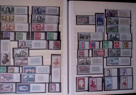 1962- 1966 Ensemble de timbres non dentelés en bord