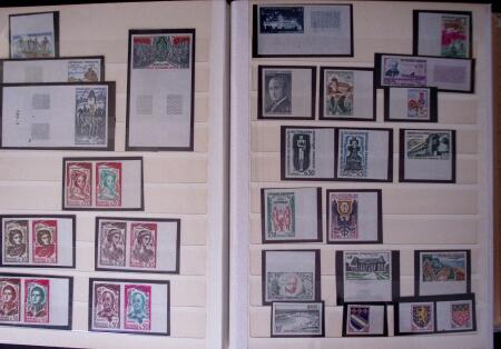 1962- 1966 Ensemble de timbres non dentelés en bord