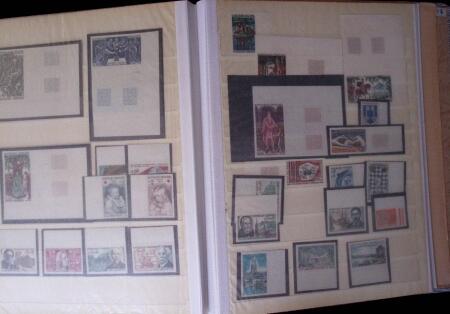 1962- 1966 Ensemble de timbres non dentelés en bord